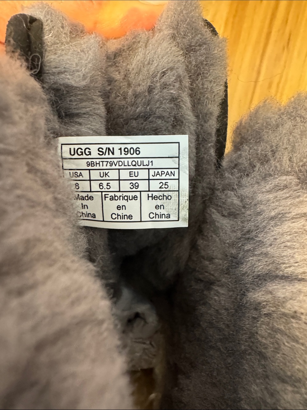 UGG Adirondack Waterproof Winter Snow Boots Black Gray Women’s Size 8 - Picture 14 of 14